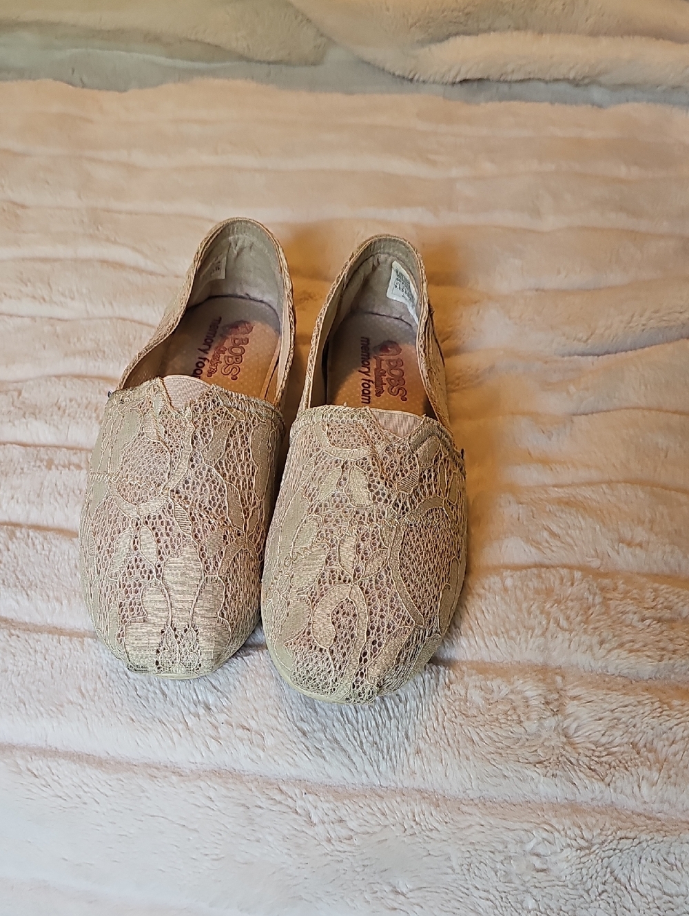 Skechers Women's Nude Beige Lace Slip-On Loafers